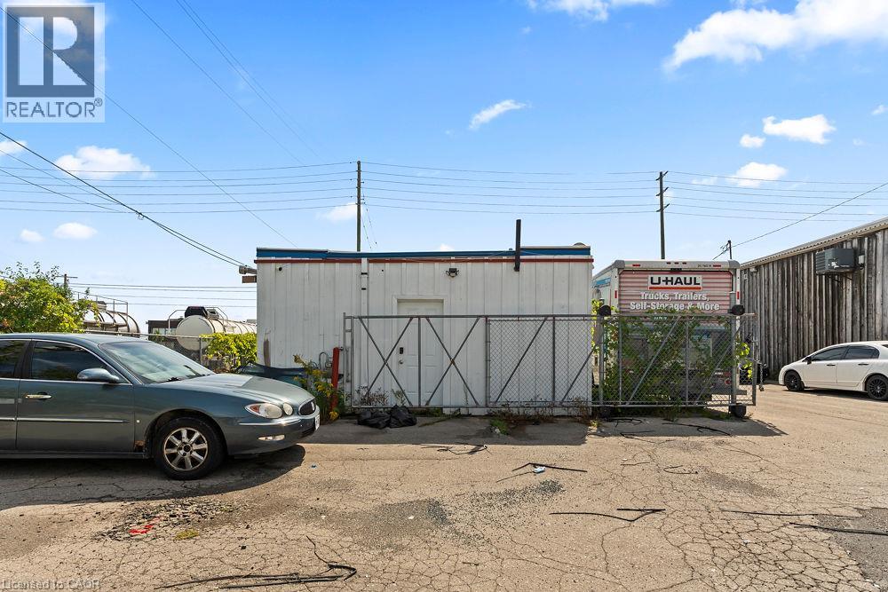 57 Steeles Avenue E Property Photo 30