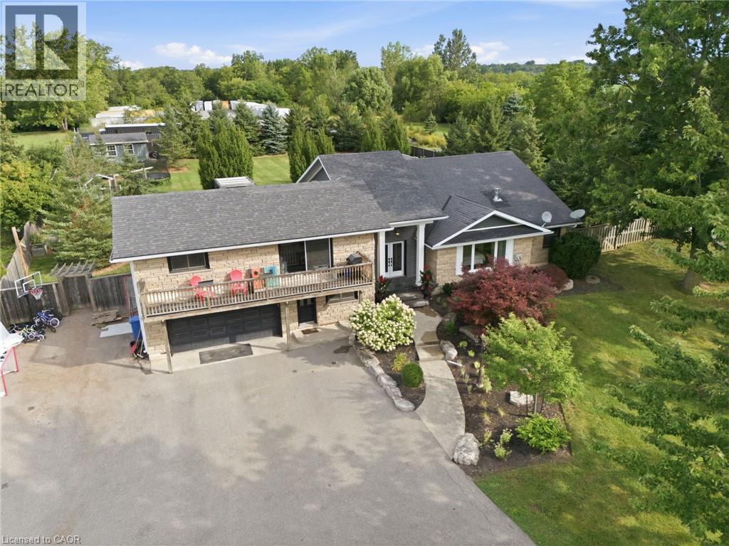 1422 Colborne Street E Property Photo 3
