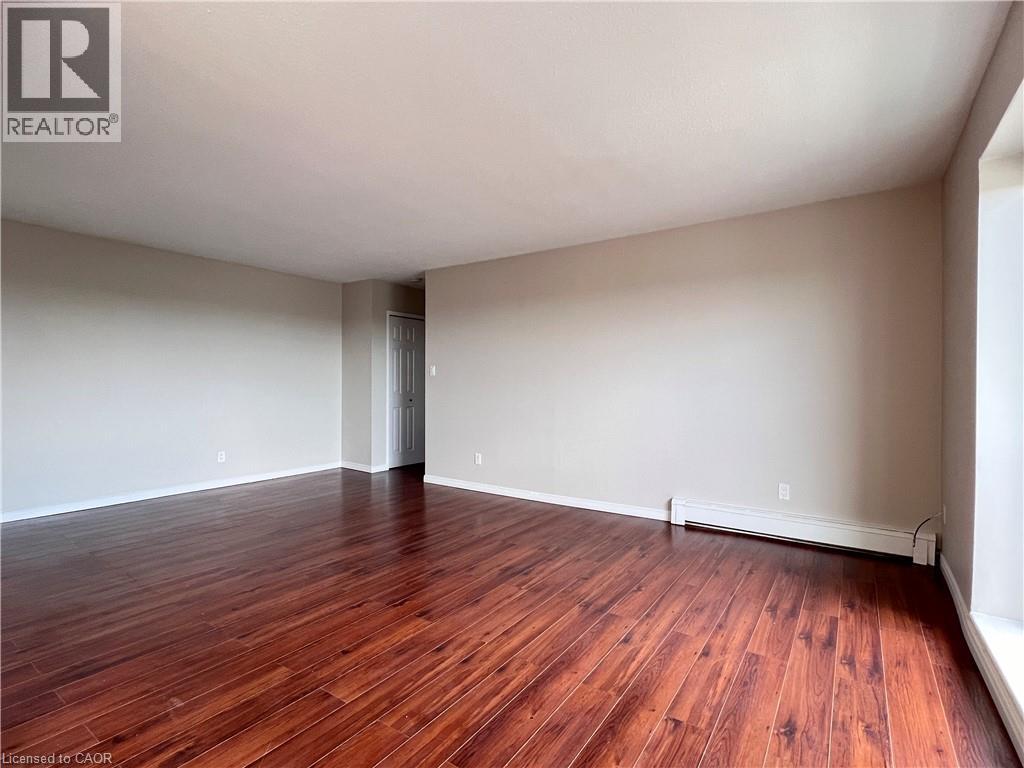 283 Fairway Road N Unit# 503 Property Photo 12