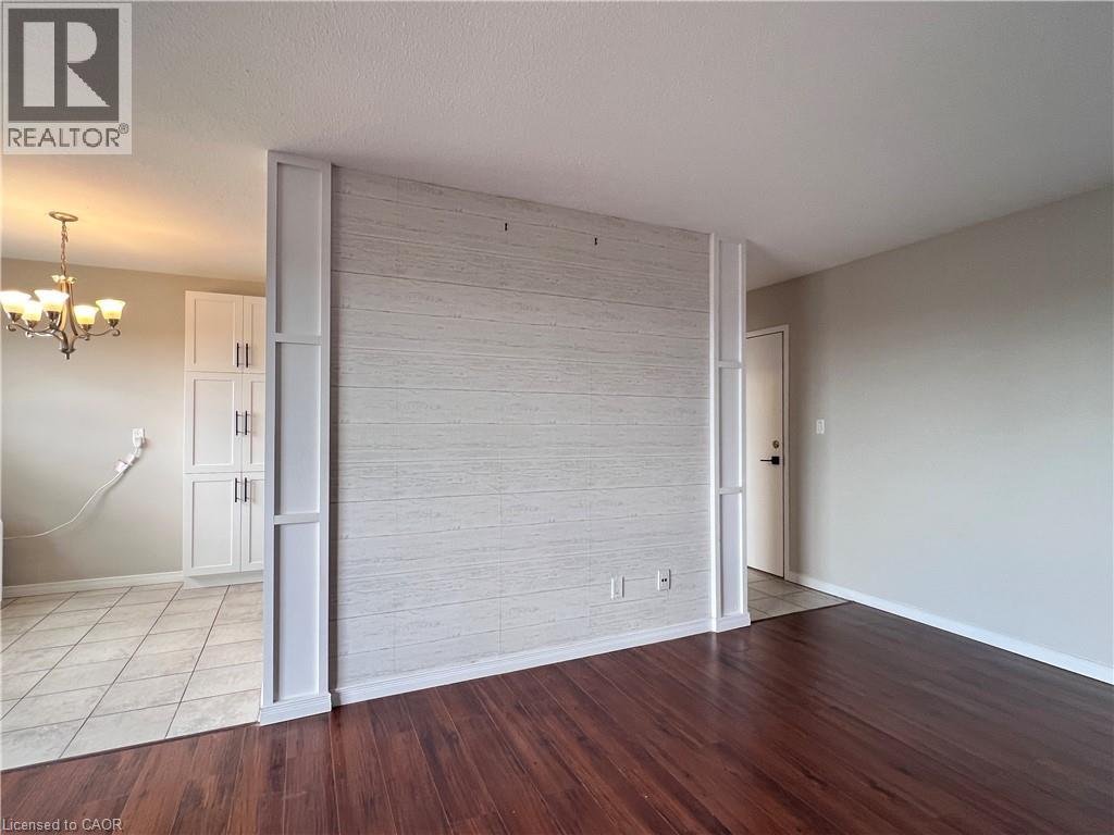 283 Fairway Road N Unit# 503 Property Photo 15