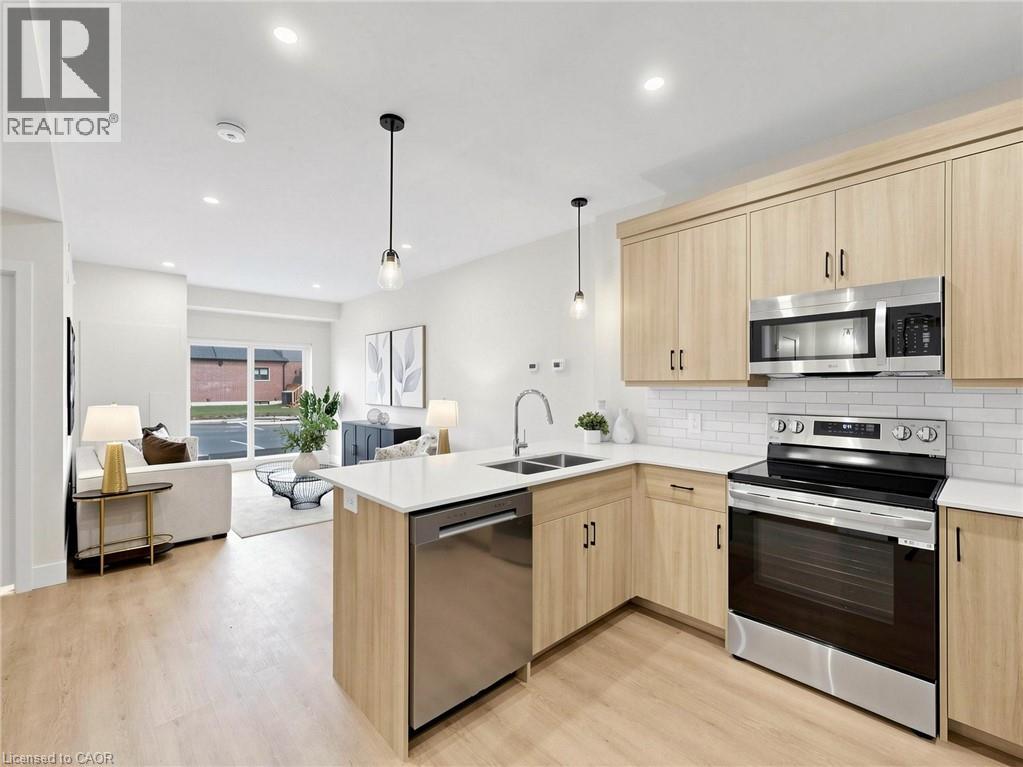 935 W Twamley Street W Property Photo 1