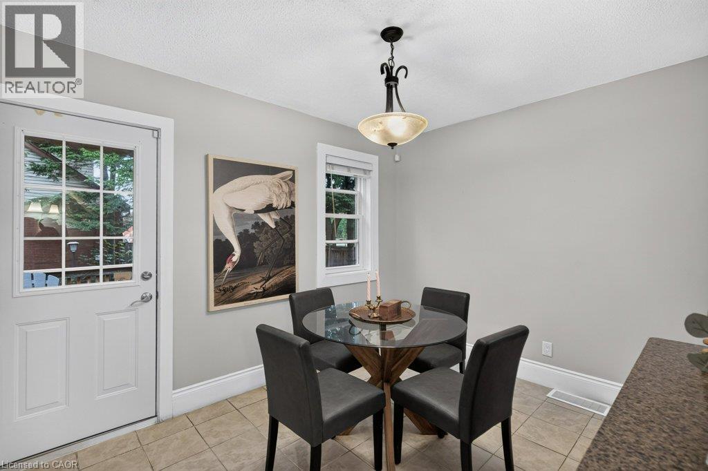 50 Wexford Avenue S Property Photo 19