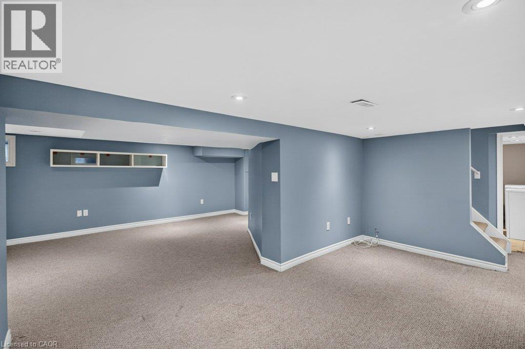 50 Wexford Avenue S Property Photo 34