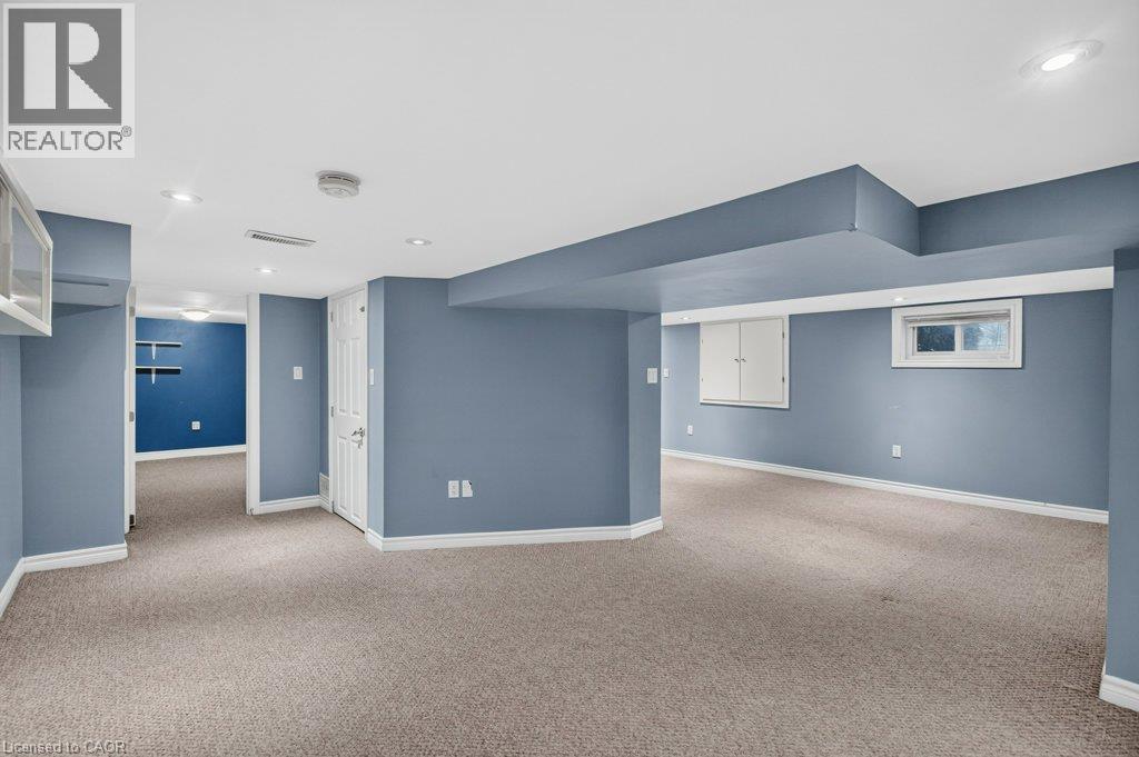 50 Wexford Avenue S Property Photo 37
