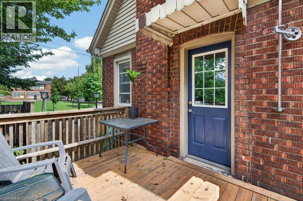 50 Wexford Avenue S Property Photo 44