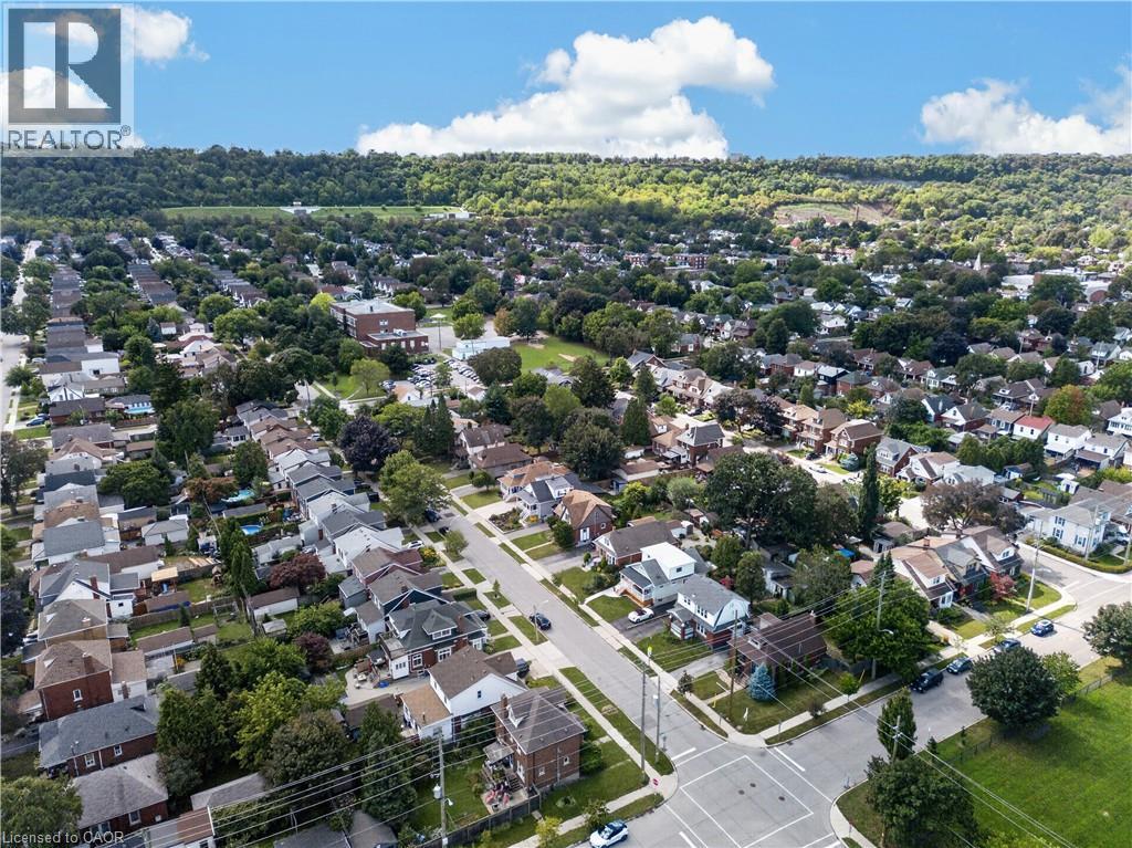 50 Wexford Avenue S Property Photo 47