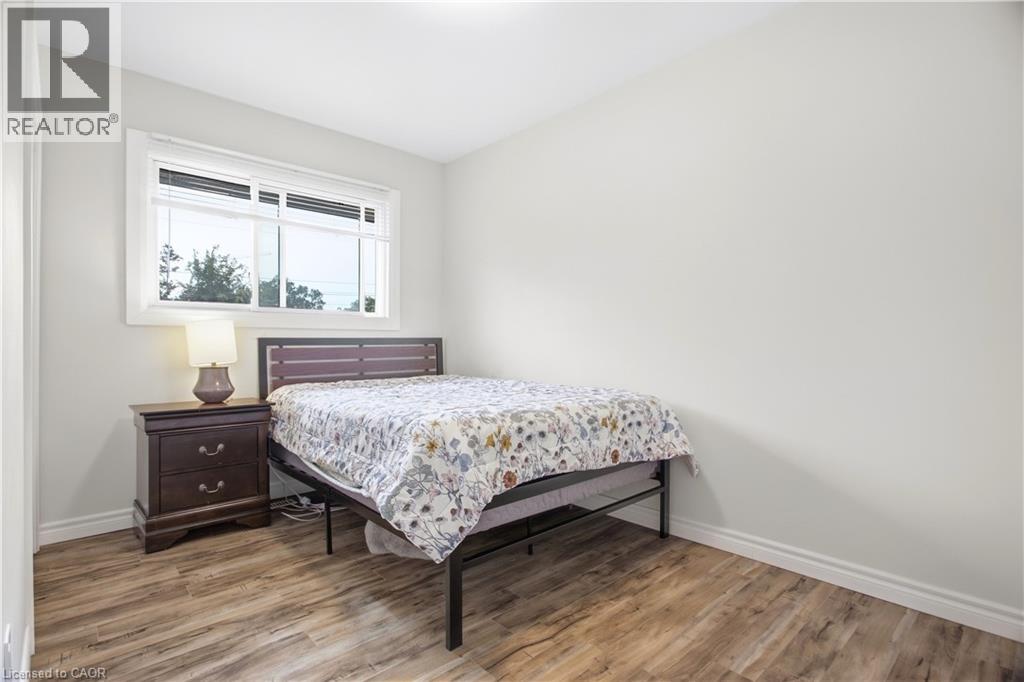 10 Jean Avenue Property Photo 28