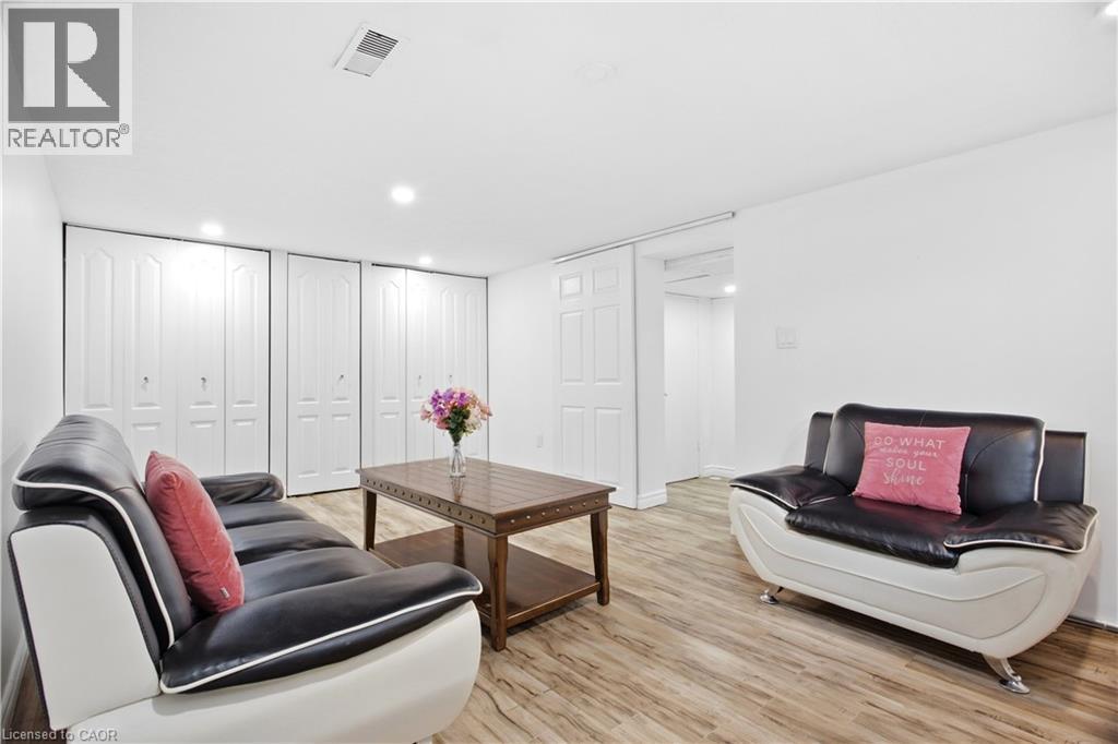 10 Jean Avenue Property Photo 37