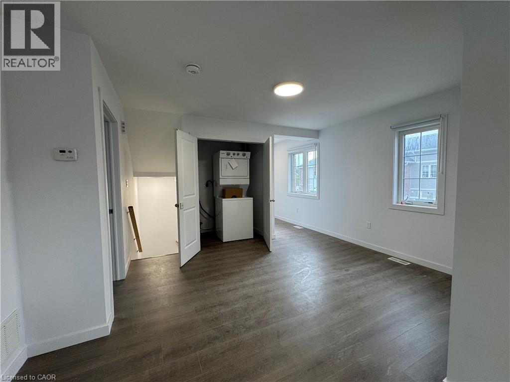 107 Highriver Trail Unit# (main) Property Photo 8