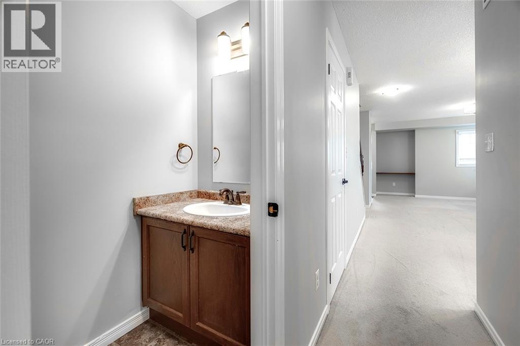 935 Glasgow Street Unit# B Property Photo 12