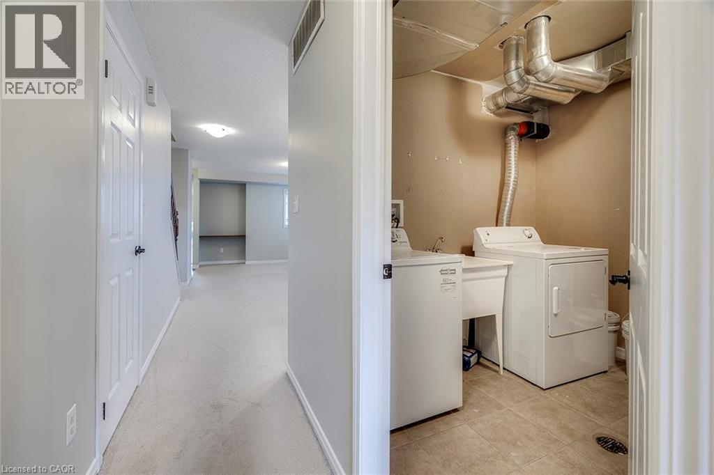 935 Glasgow Street Unit# B Property Photo 13