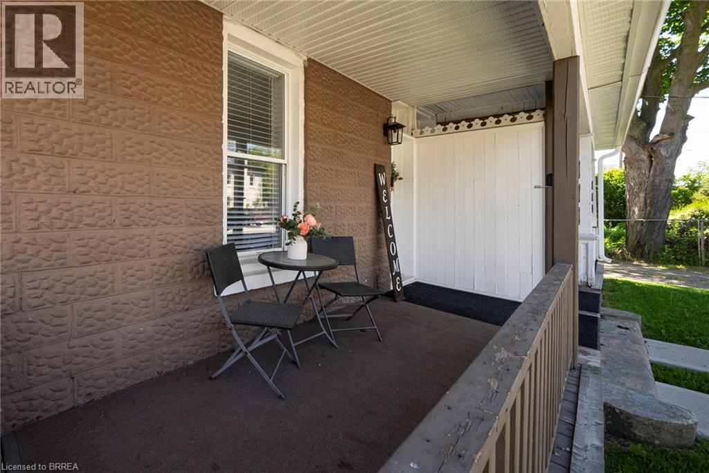 171 Drummond Street Property Photo 2