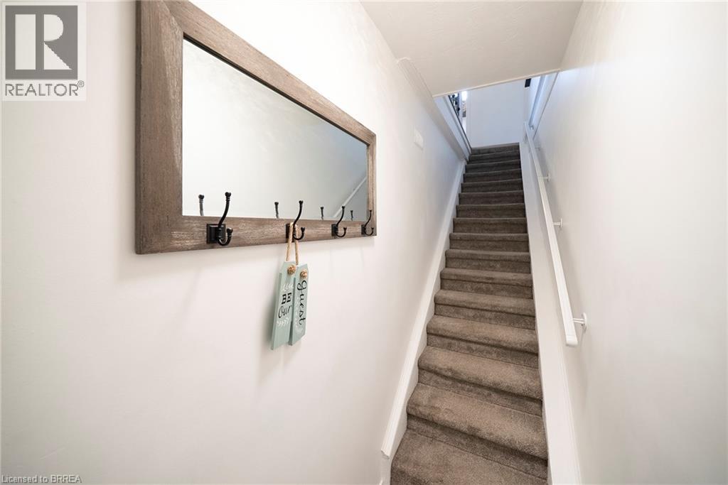 171 Drummond Street Property Photo 3
