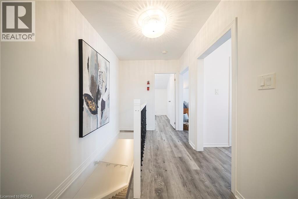 171 Drummond Street Property Photo 6