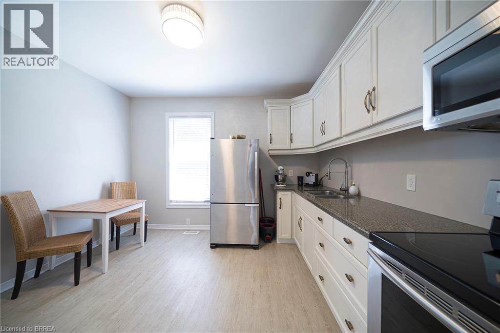 171 Drummond Street Property Photo 19