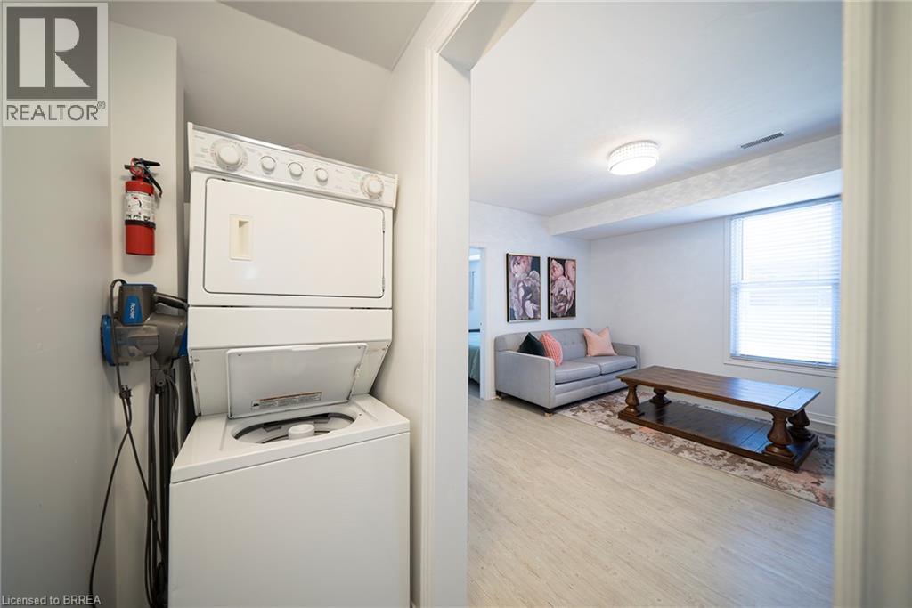 171 Drummond Street Property Photo 23