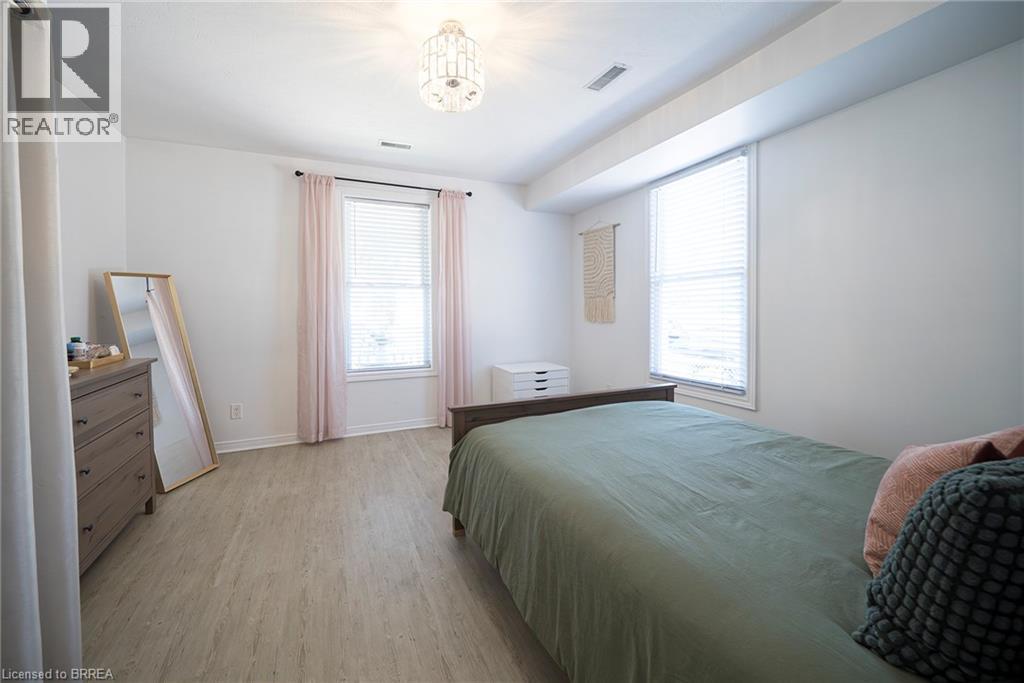 171 Drummond Street Property Photo 25