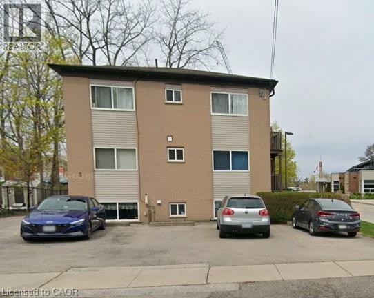 3 Robinson Street N Unit# 2 Property Photo 1