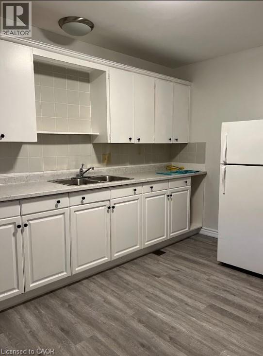 3 Robinson Street N Unit# 2 Property Photo 2