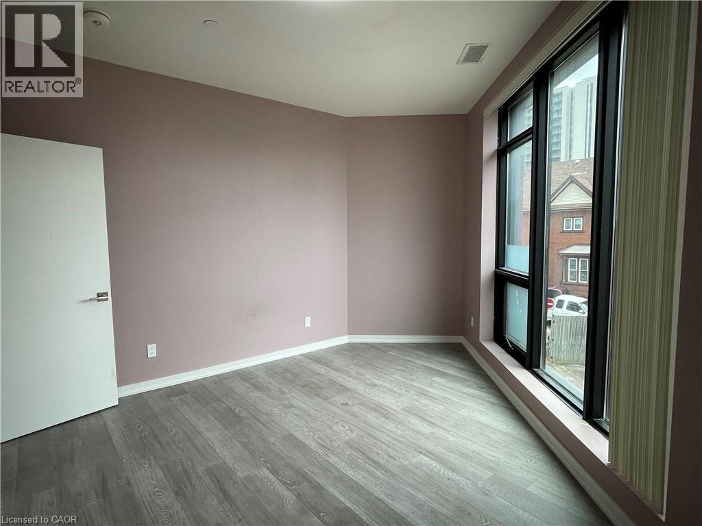 690 King Street Unit# 224 Property Photo 14