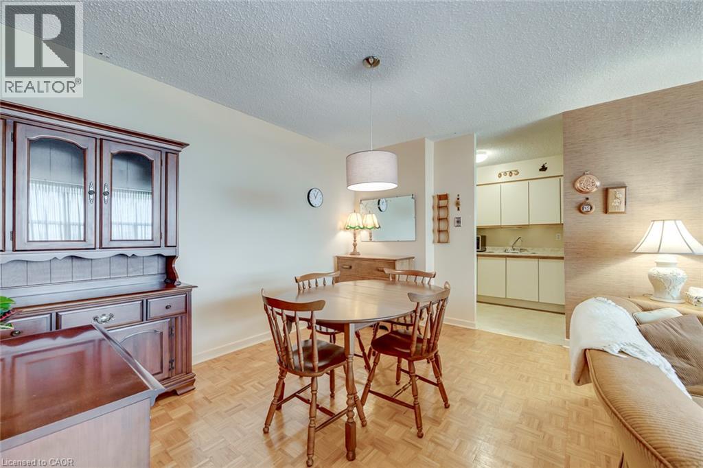 212 Kerr Street Unit# 906 Property Photo 24