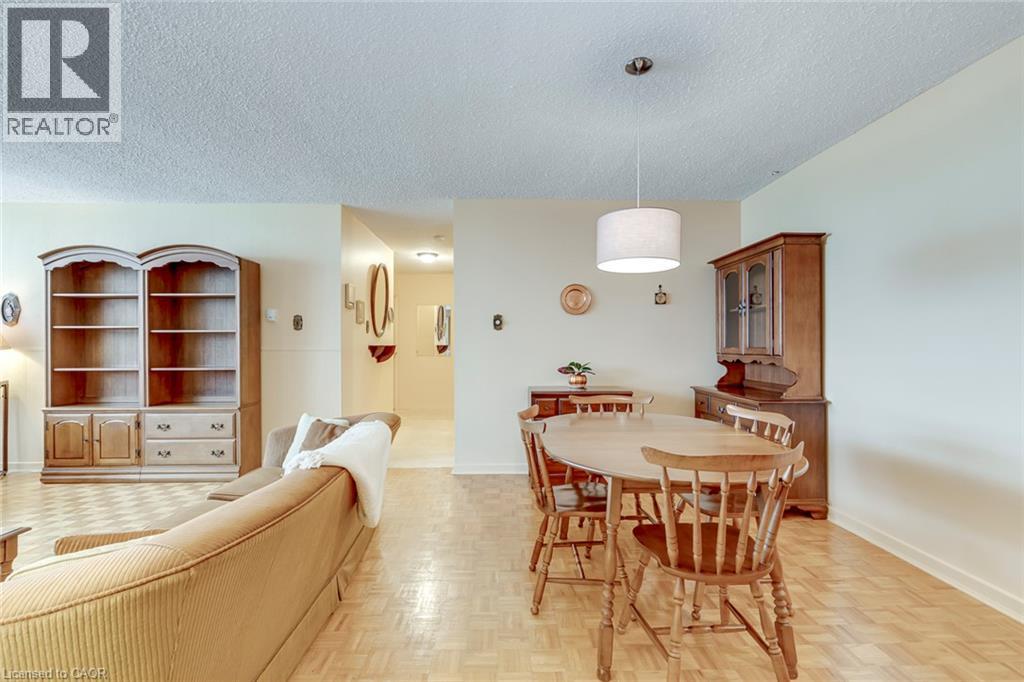 212 Kerr Street Unit# 906 Property Photo 25