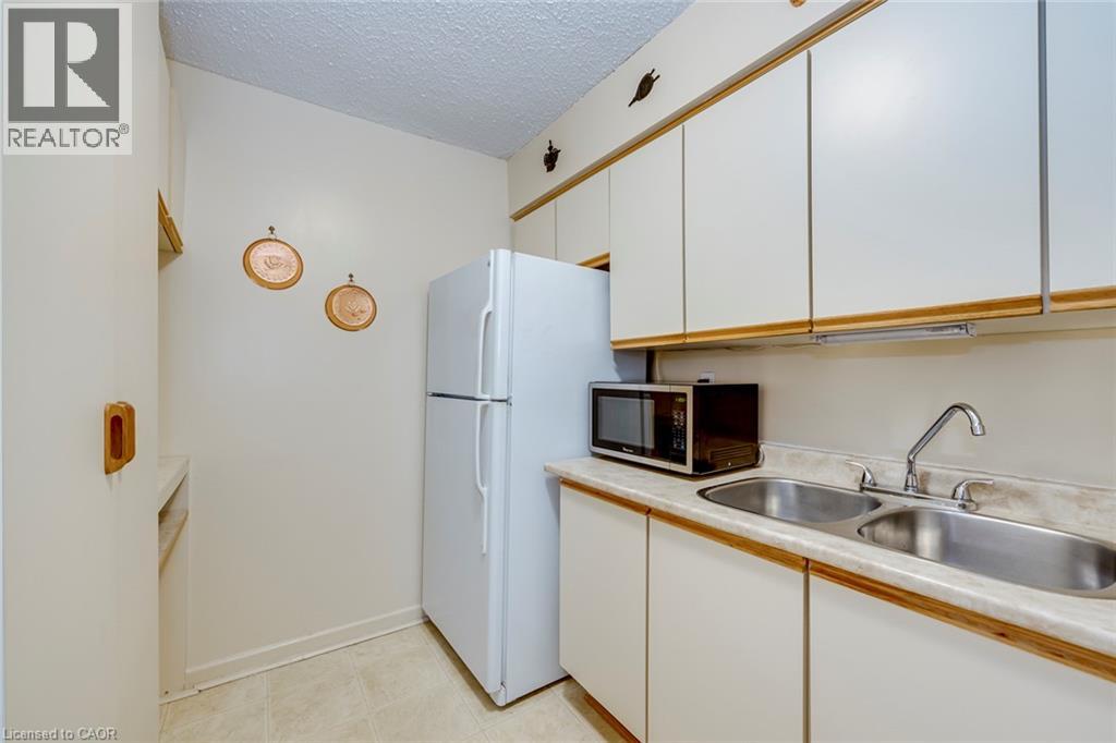 212 Kerr Street Unit# 906 Property Photo 29