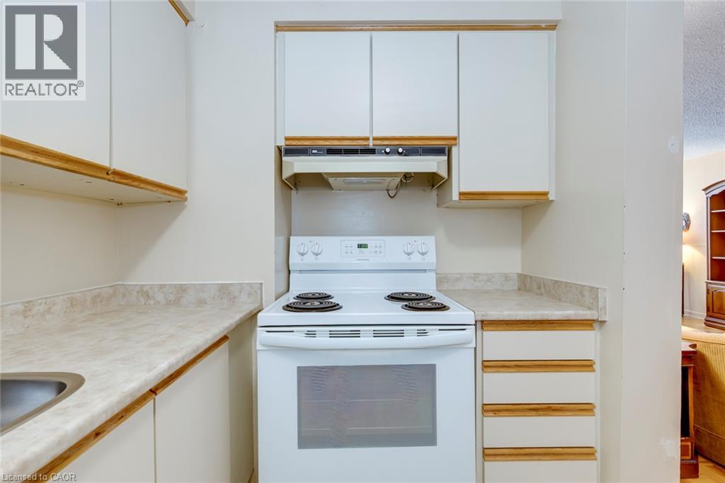 212 Kerr Street Unit# 906 Property Photo 32