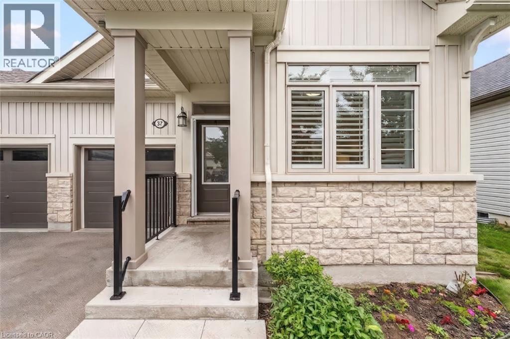 37 Middleton Avenue Property Photo 4