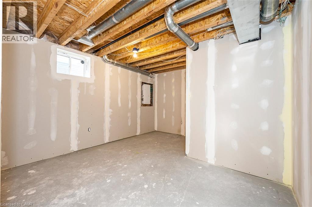 37 Middleton Avenue Property Photo 30