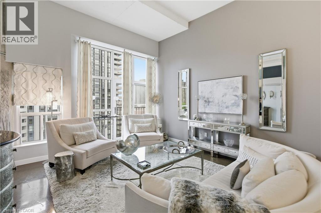 66 Bay Street S Unit# Ph10 Property Photo 4