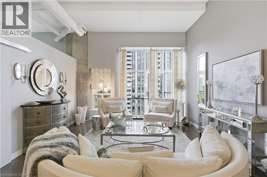 66 Bay Street S Unit# Ph10 Property Photo 5
