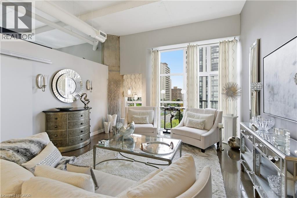 66 Bay Street S Unit# Ph10 Property Photo 6