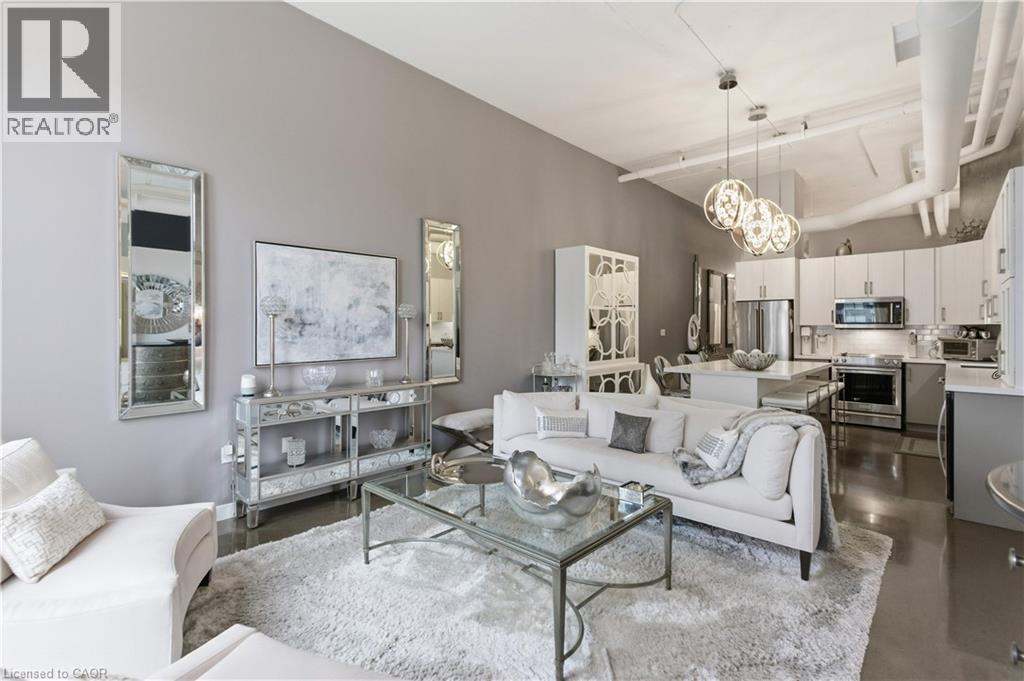 66 Bay Street S Unit# Ph10 Property Photo 8