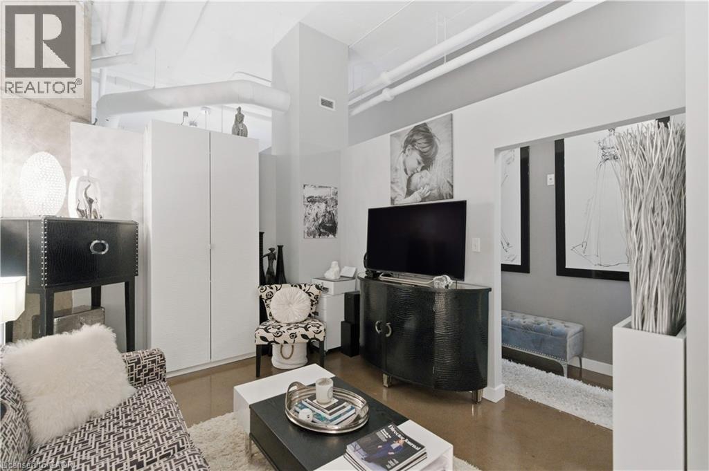 66 Bay Street S Unit# Ph10 Property Photo 25