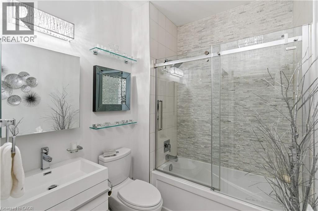 66 Bay Street S Unit# Ph10 Property Photo 26