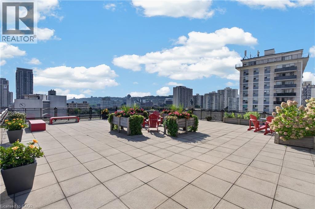 66 Bay Street S Unit# Ph10 Property Photo 29