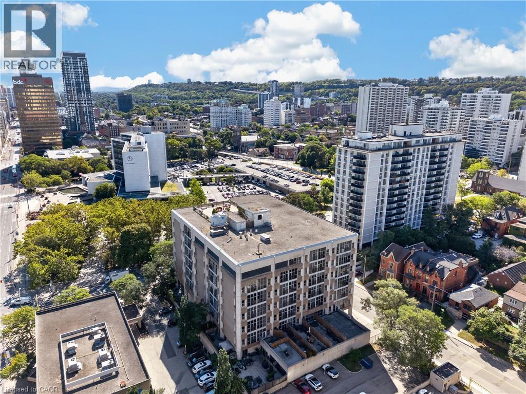 66 Bay Street S Unit# Ph10 Property Photo 38