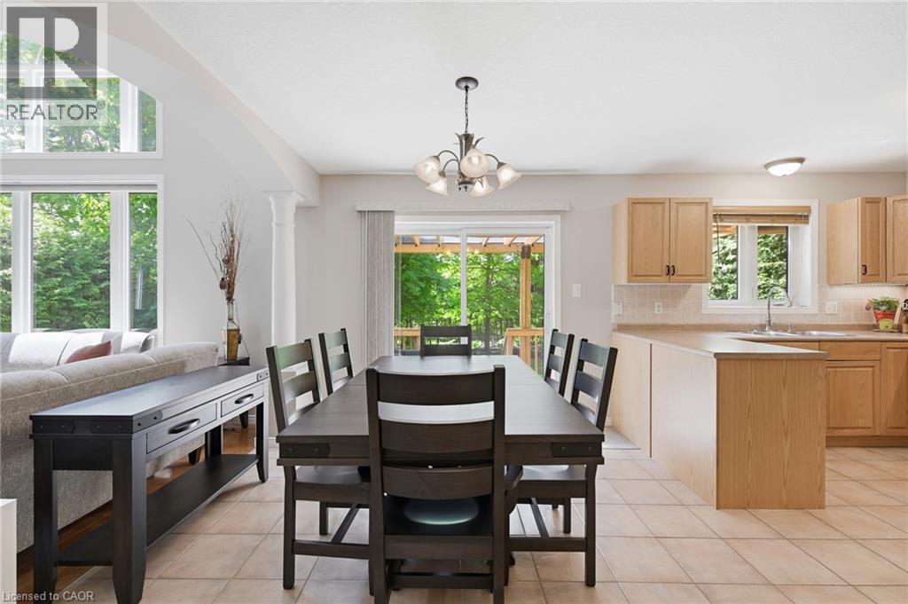 15 Carolinian Lane Property Photo 14