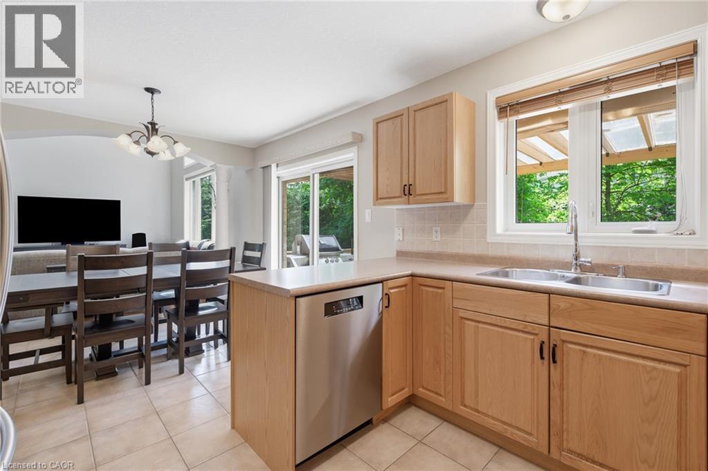 15 Carolinian Lane Property Photo 18