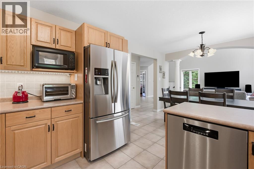 15 Carolinian Lane Property Photo 19
