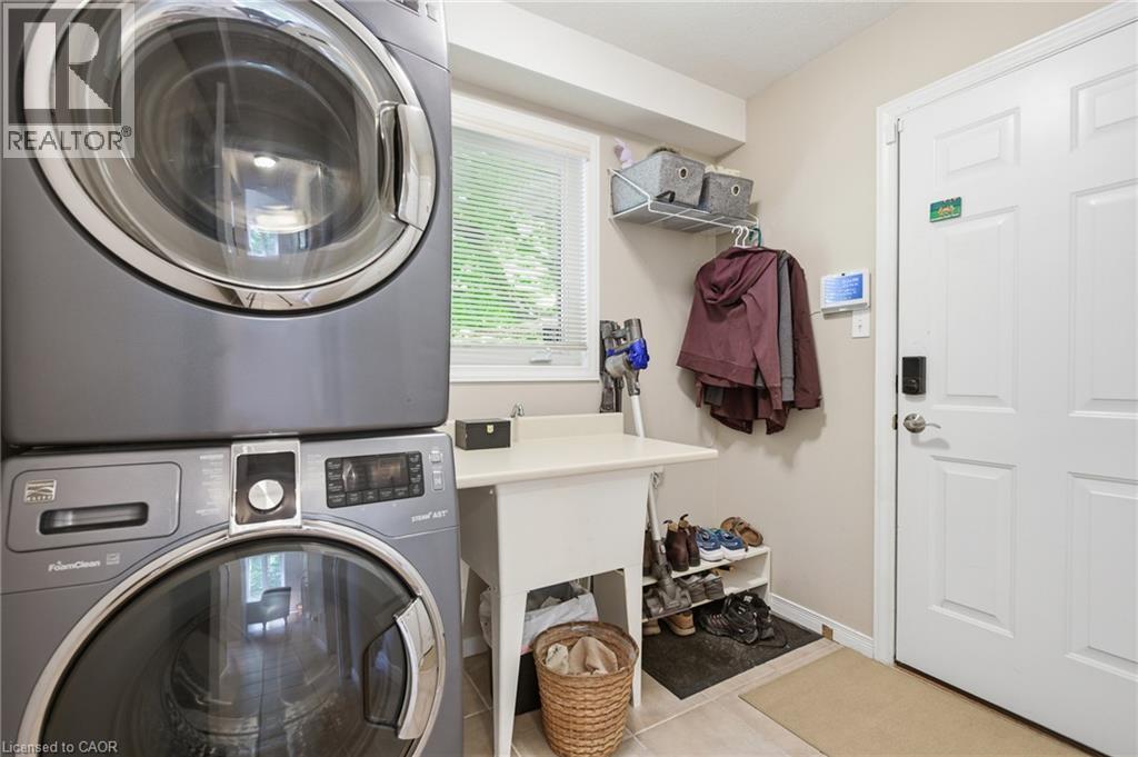 15 Carolinian Lane Property Photo 20