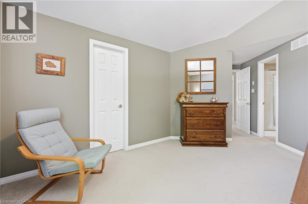 15 Carolinian Lane Property Photo 26
