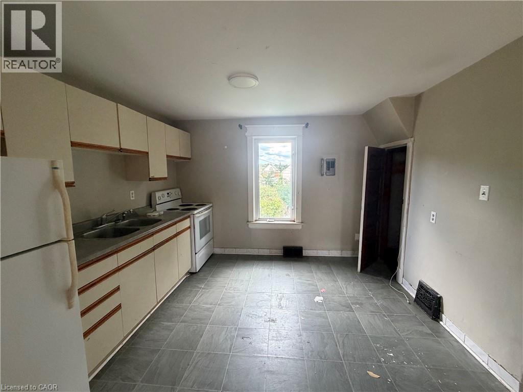 246 St James Street Property Photo 18