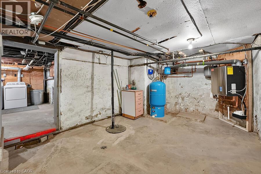 91 Main Street E Property Photo 34