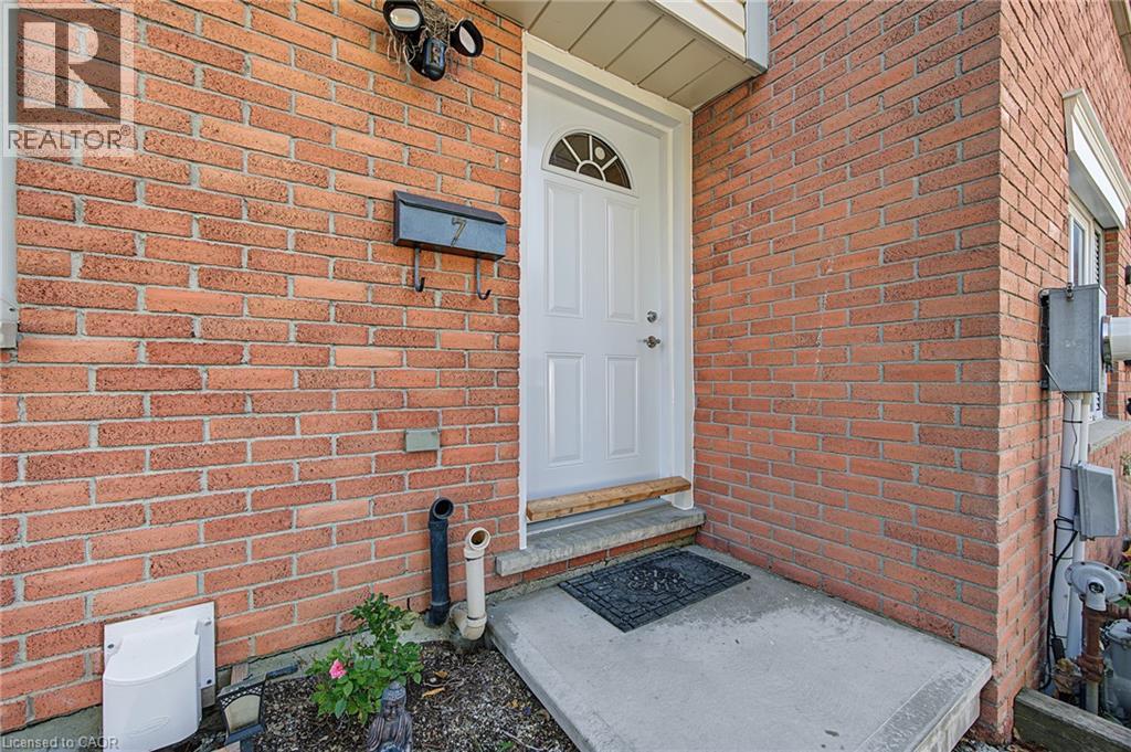 125 BAY Street Unit# 7