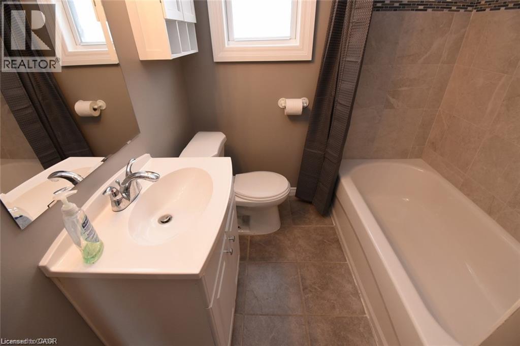 342 Rosedale Avenue Unit# 1 Property Photo 4