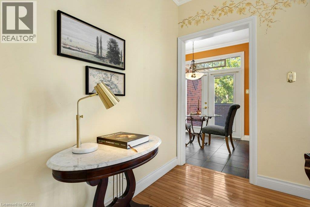 375 N George Street N Unit# 1 Property Photo 4