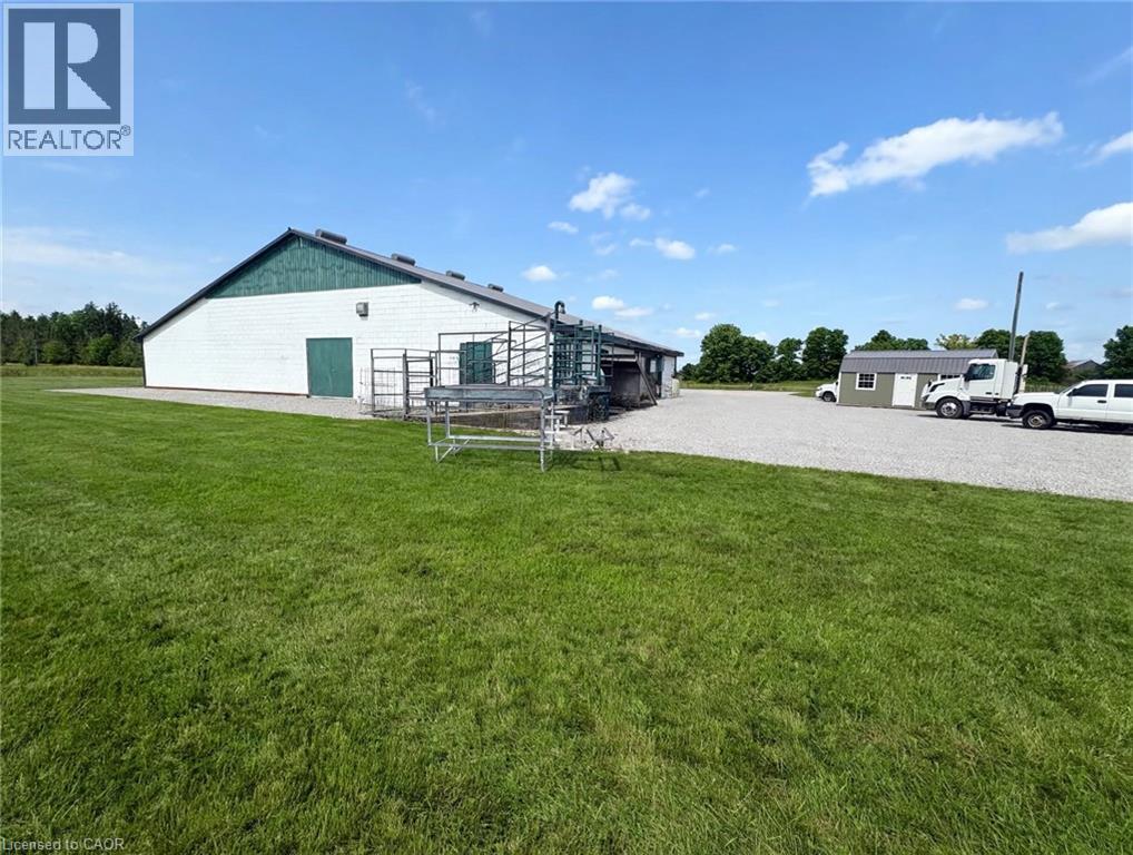 122242 Sideroad 12 Property Photo 6