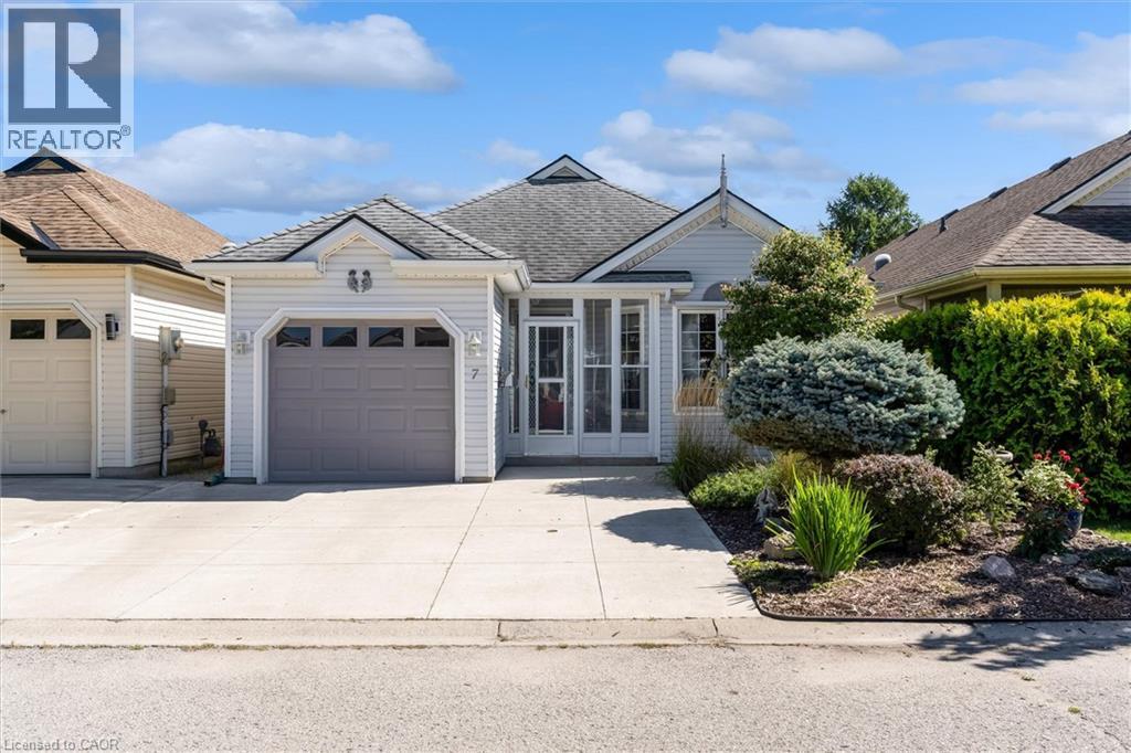 7 ASPEN Lane Property Photo 1